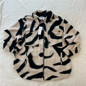 NWT Maison D'Amelie Cozy Black and Cream New
Stylish Women's Jacket